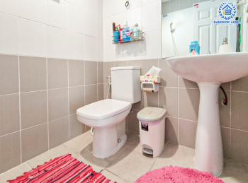 *****บ้านเดี่ยวมือสองนนทบุรี ม.คุณาภัทร5 บ้านกล้วย-ไทรน้อย หลังใหญ่พร้อมอยู่ เนื้อที่ 52.6 ตร.ว. ฟังก์ชันจัดเต็ม 3 ห้องนอน 2 ห้องน้ำ จอดรถได้ 2 คัน บนทำเลของความสะดวกสบาย ที่ใกล้เซ็นทรัลเวสต์เกต, จุดขึ้นทางด่วน "กาญจนาภิเษก" และรถไฟฟ้าสายสีม่วง "สถานีคลองบางไผ่"